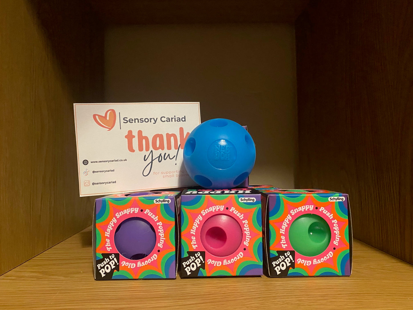 NeeDoh The Happy Snappy